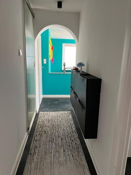 Gesamte Wohnung Mit Parkplatz Хальстенбек Экстерьер фото